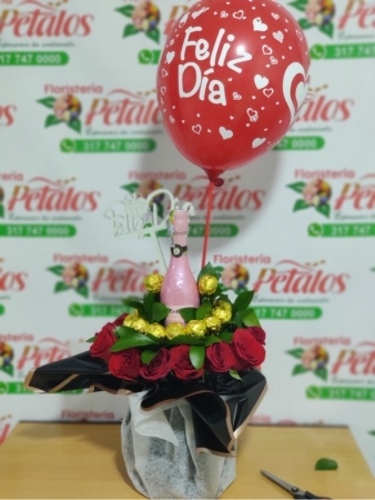 floristerias-en-envigado-un-amor-tan-grande-como-el-de-ustedes-merece-una-gran-celebracion-en-la-ciudad-de-envigado-feliz-aniversariojpeg